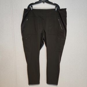 Athleta Headlands Hybrid Cargo Tight Womens Size 26 Outdoors Hiking